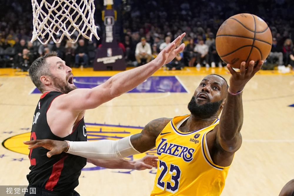 的底线较量 的底线较量