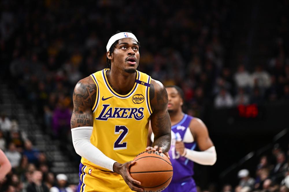 更展现了球 更展现了球